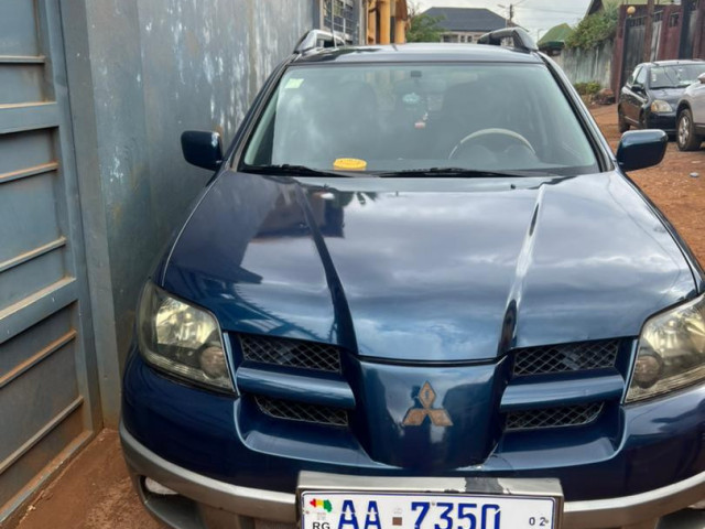 Mitsubishi Outlander, Voitures, Conakry