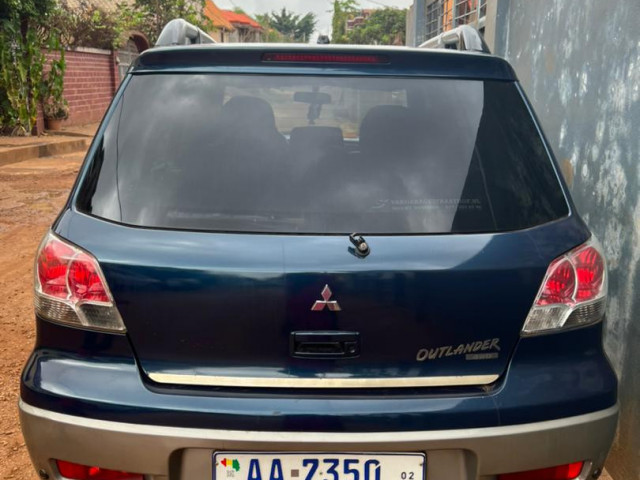 Mitsubishi Outlander, Voitures, Conakry