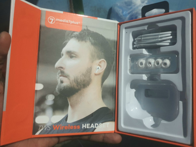 Airpods Pro Media 7 Plus, Accessoires Mobiles, Conakry