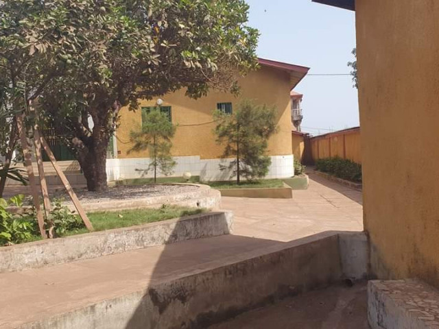 Maison ร Dabompa, Maisons, Conakry