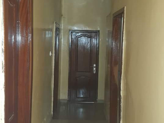 Maison ร Dabompa, Maisons, Conakry