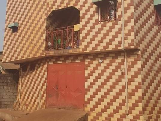 Bâtiment à Sonfonia, Maisons, Conakry