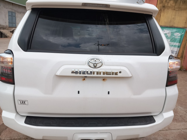 Toyota 4Runner, Voitures, Conakry