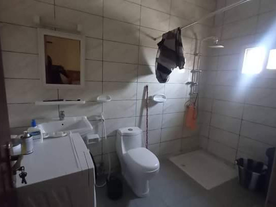 Bâtiment à Entag Nord, Maisons, Conakry