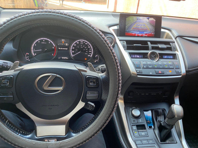 Lexus NX, Voitures, Conakry