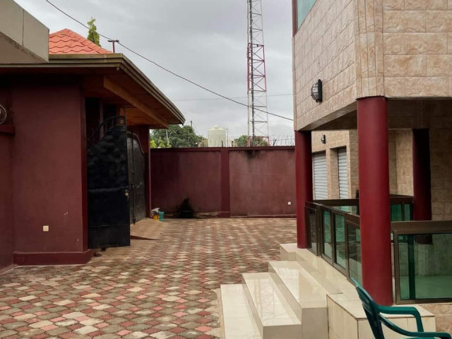 Maison à Kagbelen, Maisons, Conakry