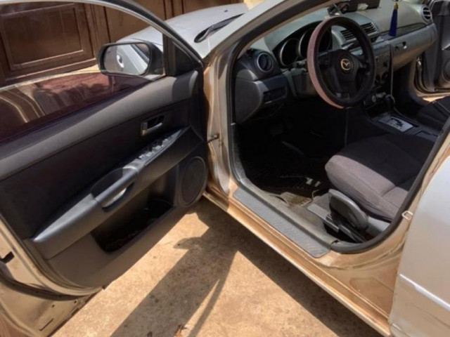 Mazda 3, Voitures, Conakry