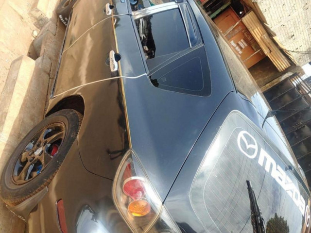 Mazda 3, Voitures, Conakry