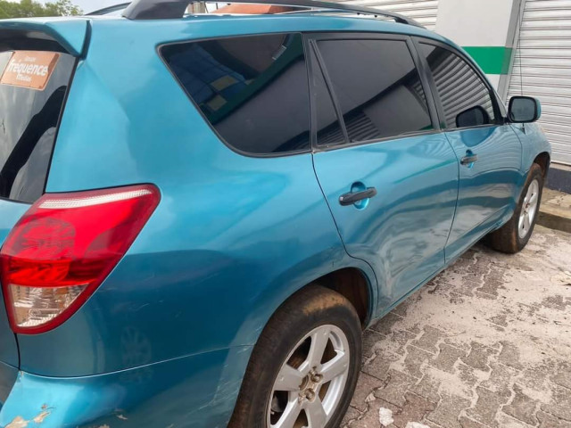Toyota RAV4, Voitures, Conakry