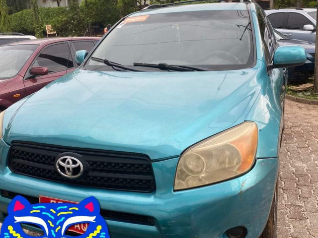 Toyota RAV4, Voitures, Conakry