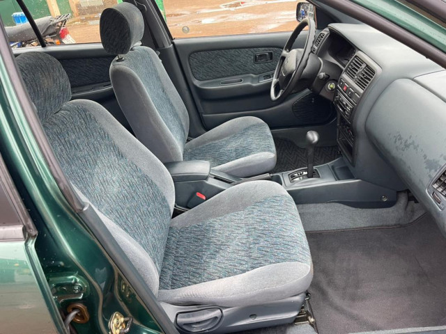 Nissan Almera, Voitures, Conakry