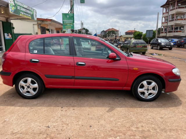 Nissan Almera, Voitures, Conakry