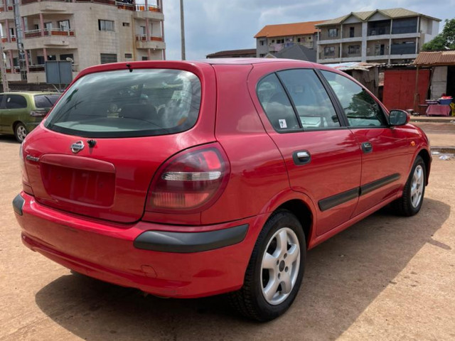 Nissan Almera, Voitures, Conakry