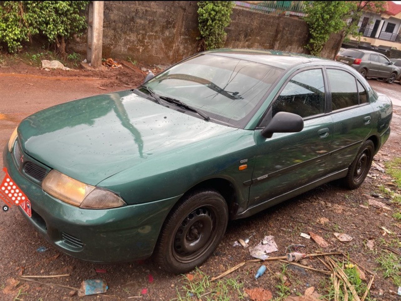 Mitsubishi Carisma, Voitures, Conakry