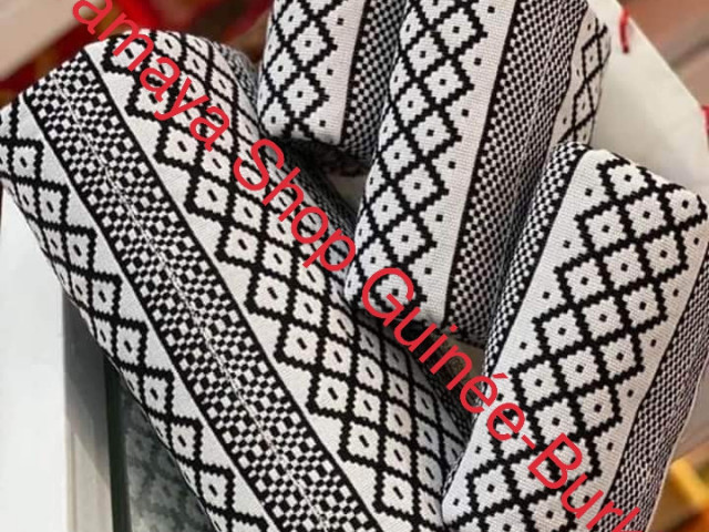 Pagne Danfani, Vêtements, Conakry