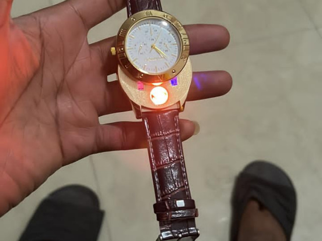 Montre briquet, Tout Autre, Siguiri