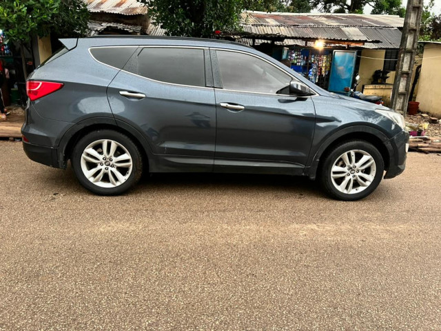 Hyundai Santa Fe, Voitures, Conakry