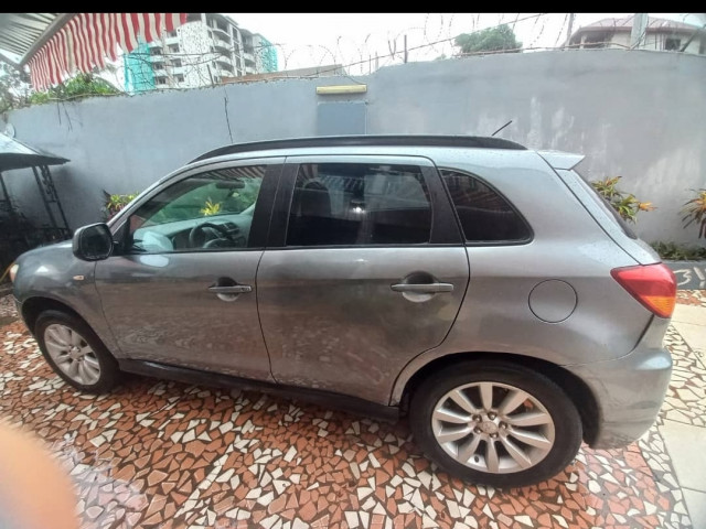 Mitsubishi RVR, Voitures, Conakry