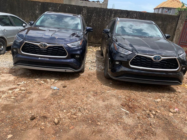 Toyota Highlander, Voitures, Conakry