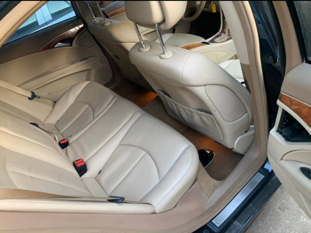 Mercedes-Benz Classe E, Voitures, Conakry