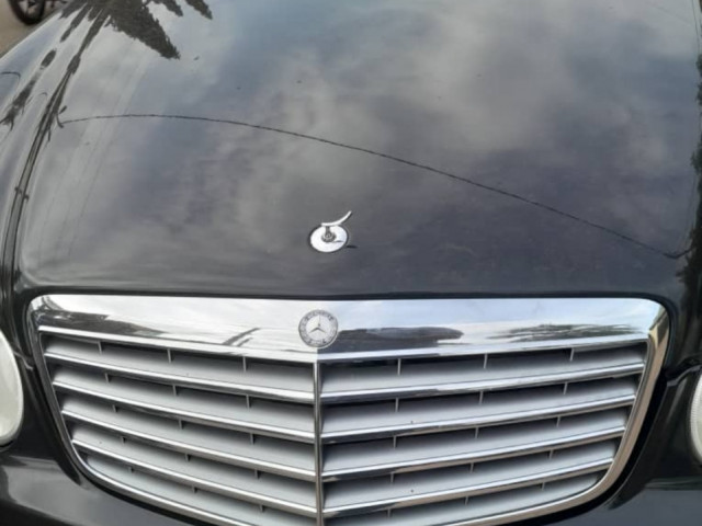 Mercedes-Benz Classe E, Voitures, Conakry