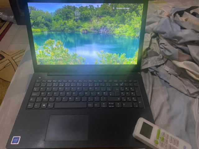 Lenovo V130 (15), Ordinateurs - Moniteurs, Conakry