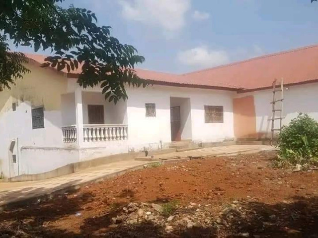 Bâtiment à Lansanaya, Maisons, Conakry
