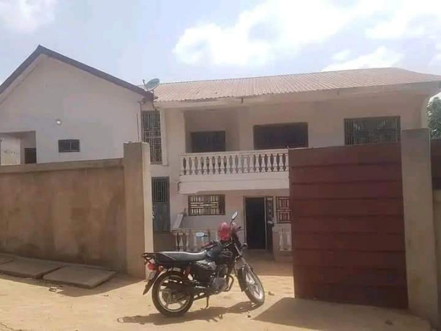 Bâtiment à Lansanaya, Maisons, Conakry