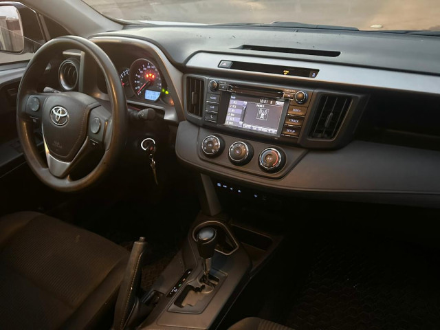 Toyota RAV4, Voitures, Conakry