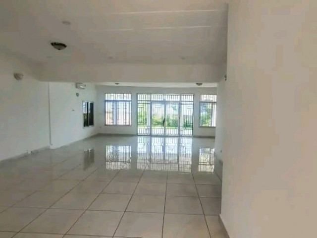 Bâtiment à Nongo, Maisons, Conakry