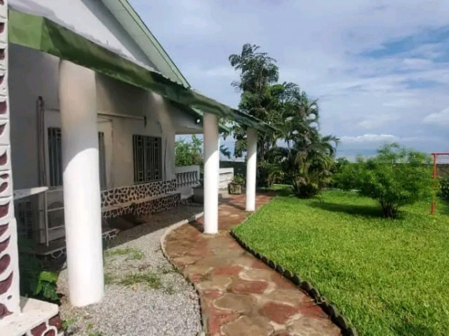 Bâtiment à Nongo, Maisons, Conakry