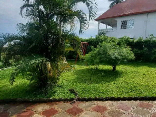 Bâtiment à Nongo, Maisons, Conakry