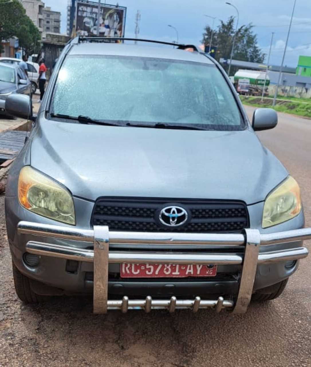 Toyota RAV4, Voitures, Conakry