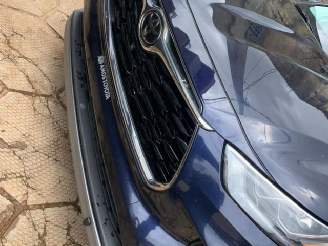Toyota RAV4, Voitures, Conakry