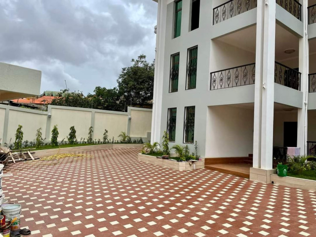 Bâtiment à Lambanyi, Maisons, Conakry