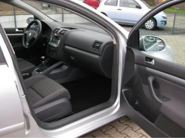 Volkswagen Golf, Voitures, Conakry