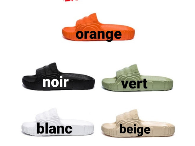 Différents Chaussons, Chaussures, Conakry