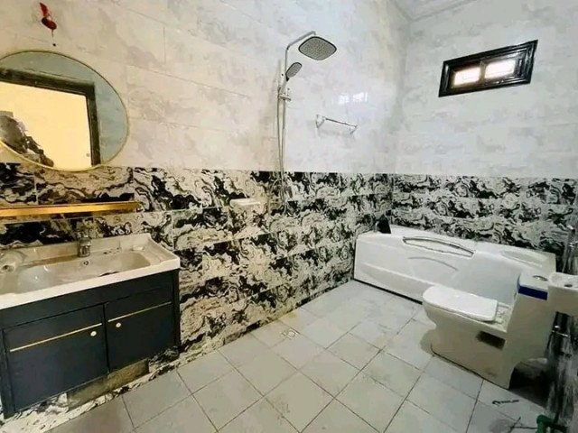 Maison à Lambanyi, Maisons, Conakry