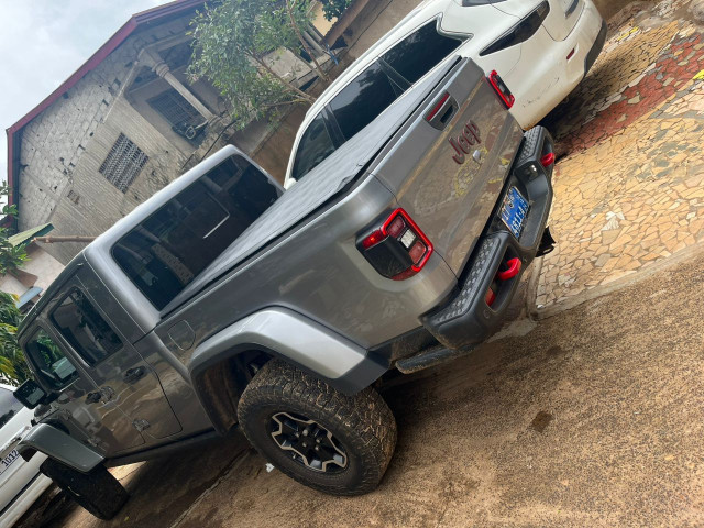 Jeep Wrangler Rubicon, Voitures, Conakry