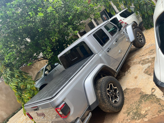 Jeep Wrangler Rubicon, Voitures, Conakry