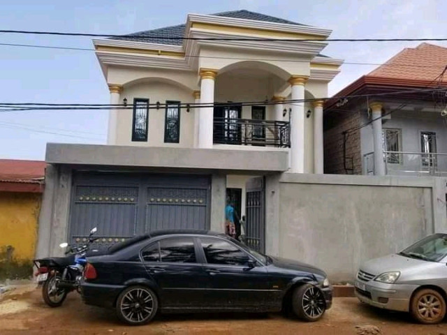 Bâtiment à Sonfonia, Maisons, Conakry
