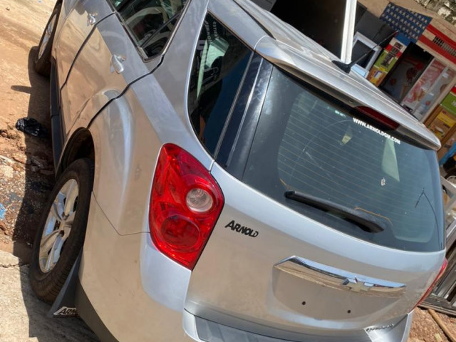 Chevrolet Equinox, Voitures, Conakry