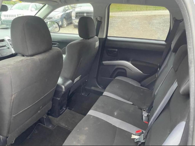 Mitsubishi Outlander, Voitures, Conakry