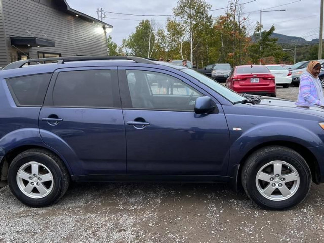Mitsubishi Outlander, Voitures, Conakry