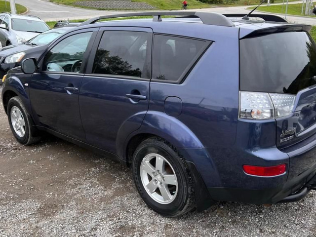 Mitsubishi Outlander, Voitures, Conakry