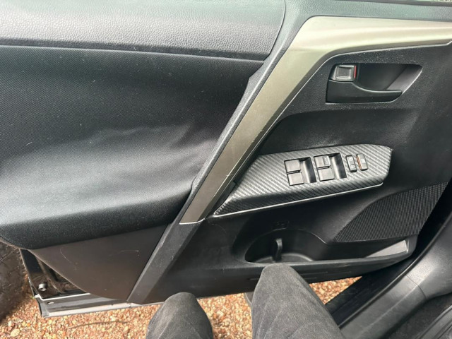Toyota RAV4, Voitures, Conakry