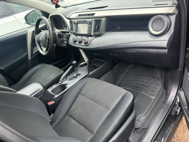 Toyota RAV4, Voitures, Conakry