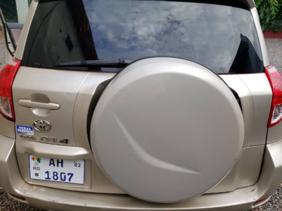 Toyota RAV4, Voitures, Conakry