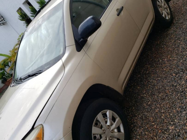Toyota RAV4, Voitures, Conakry