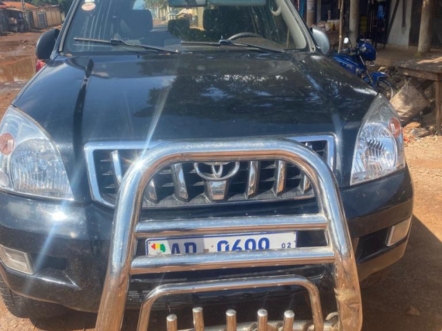 Toyota Land Cruiser, Voitures, Conakry